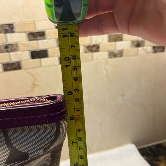 Coach Chelsea Purse tote bag zipper top No D0868-1242 Orchid color inside EUC - Picture 11 of 12